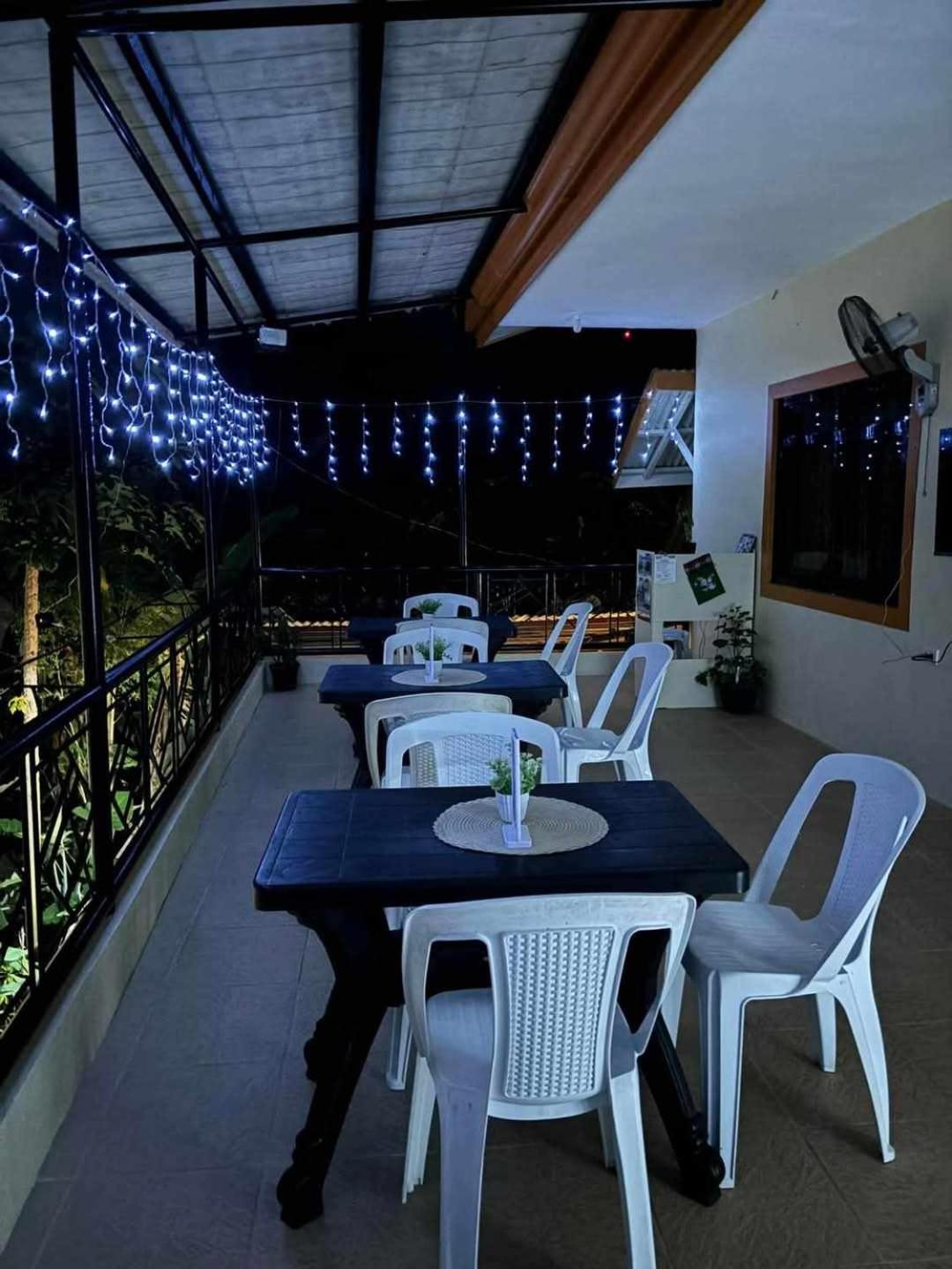 Andresas Homestay Loboc Eksteriør billede